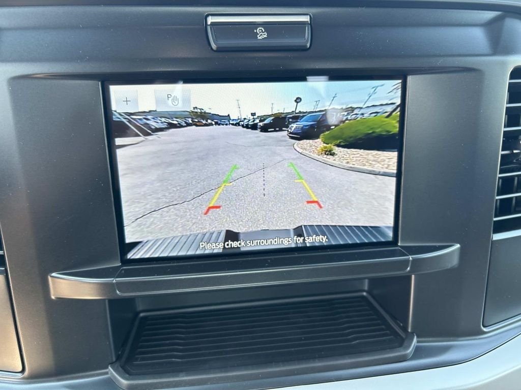 New 2027 Carbonized Gray Metallic Ford F-250® XL image 23