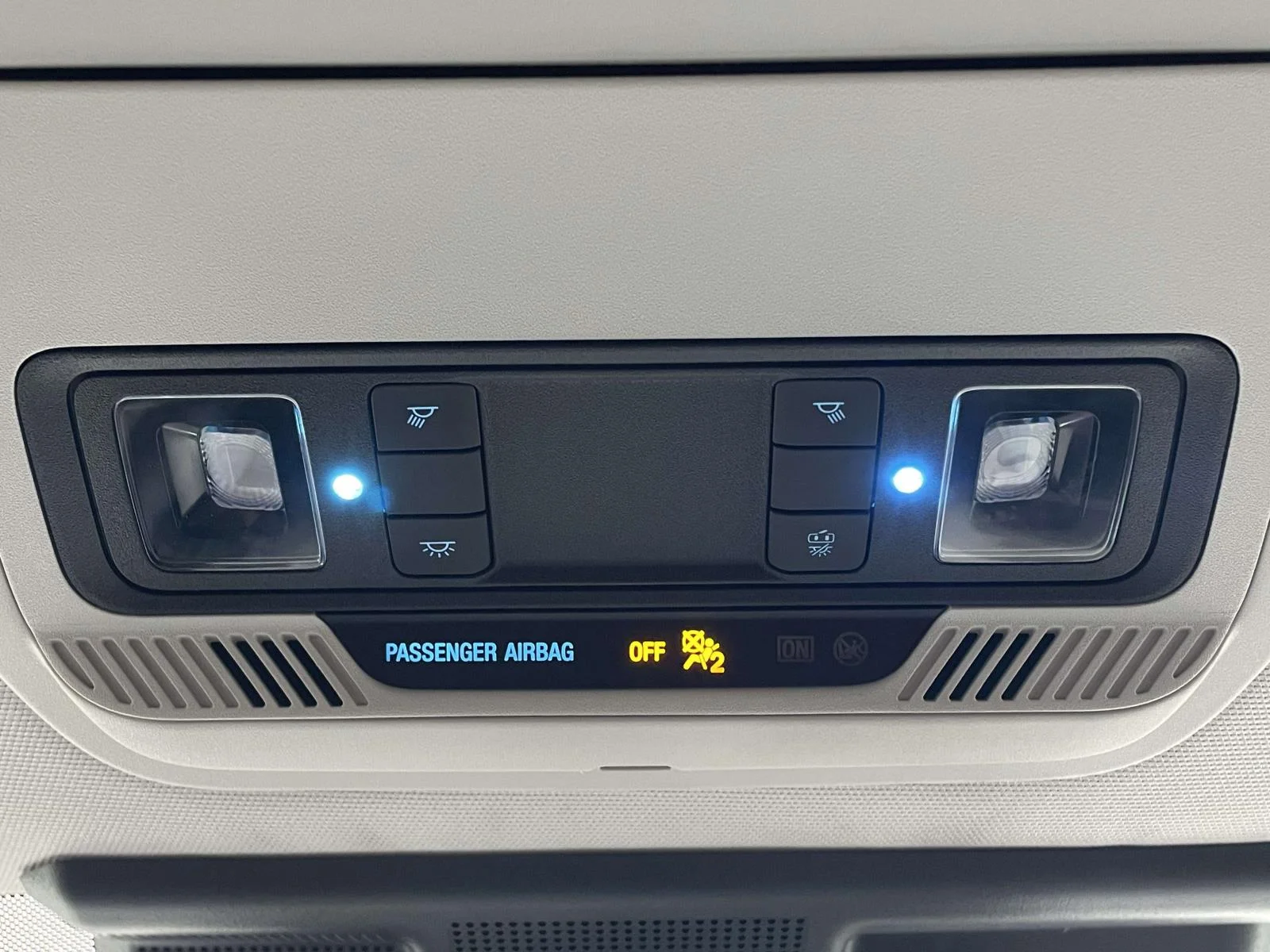 Used 2023 Space White Metallic Ford Select image 23