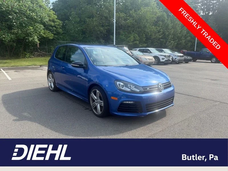 Used 2012  Volkswagen R image 1