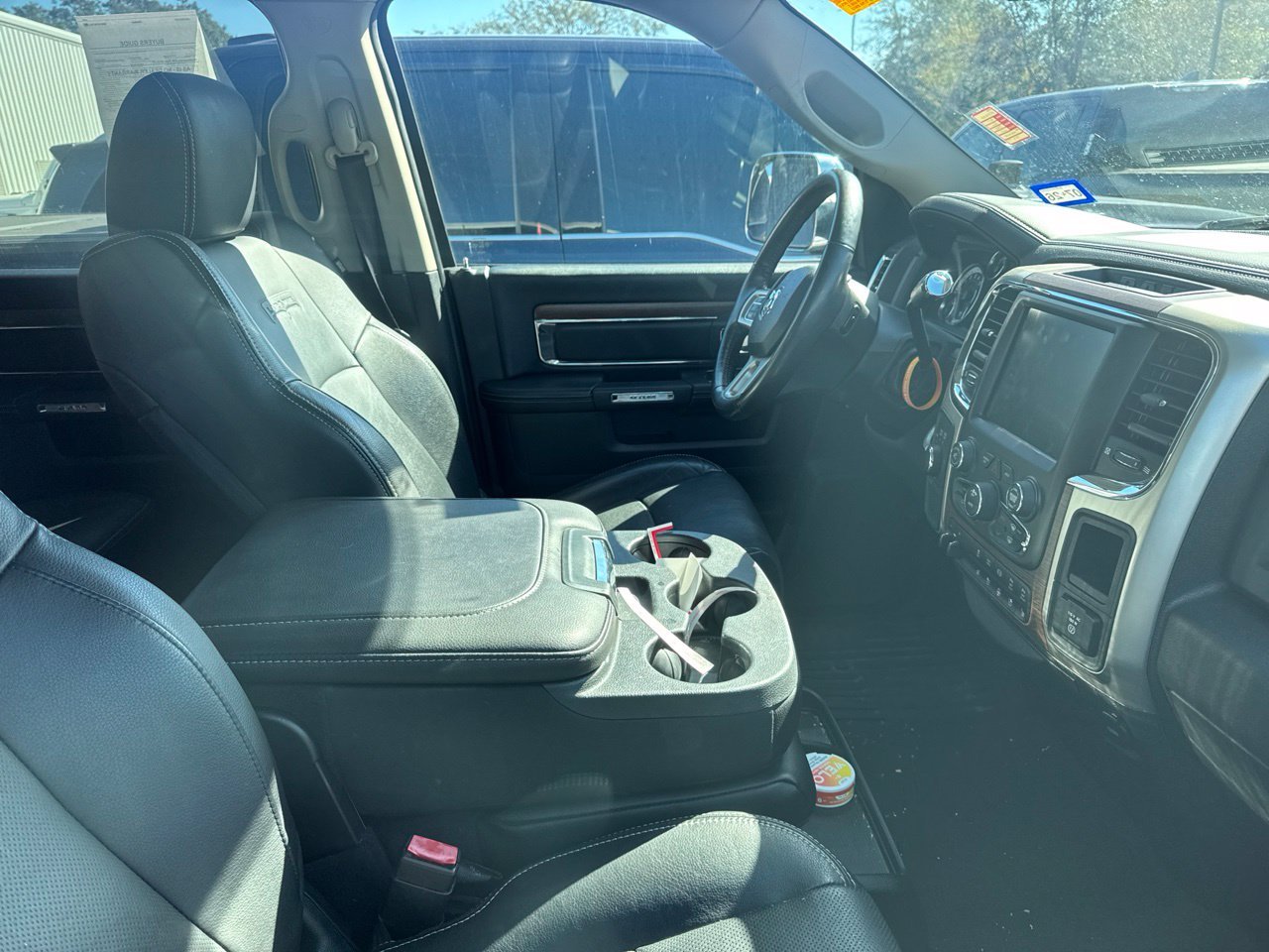 Used 2017 Silver Ram Laramie image 7