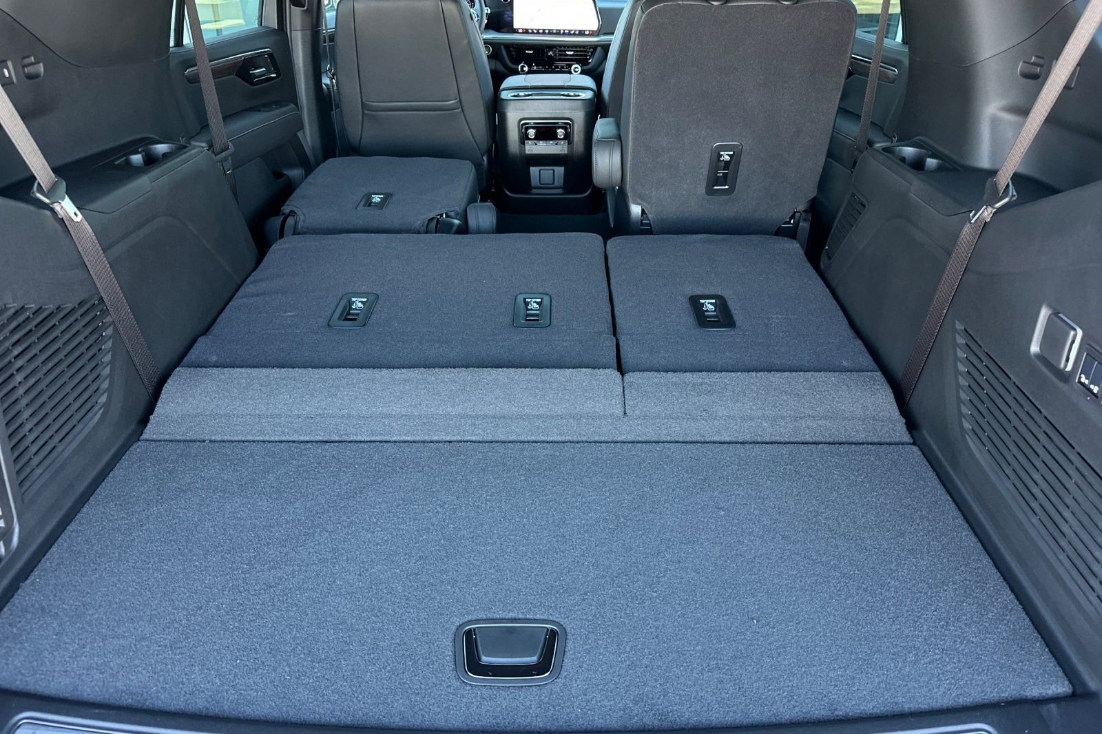 2026 Chevrolet Tahoe Premier - Photo 16