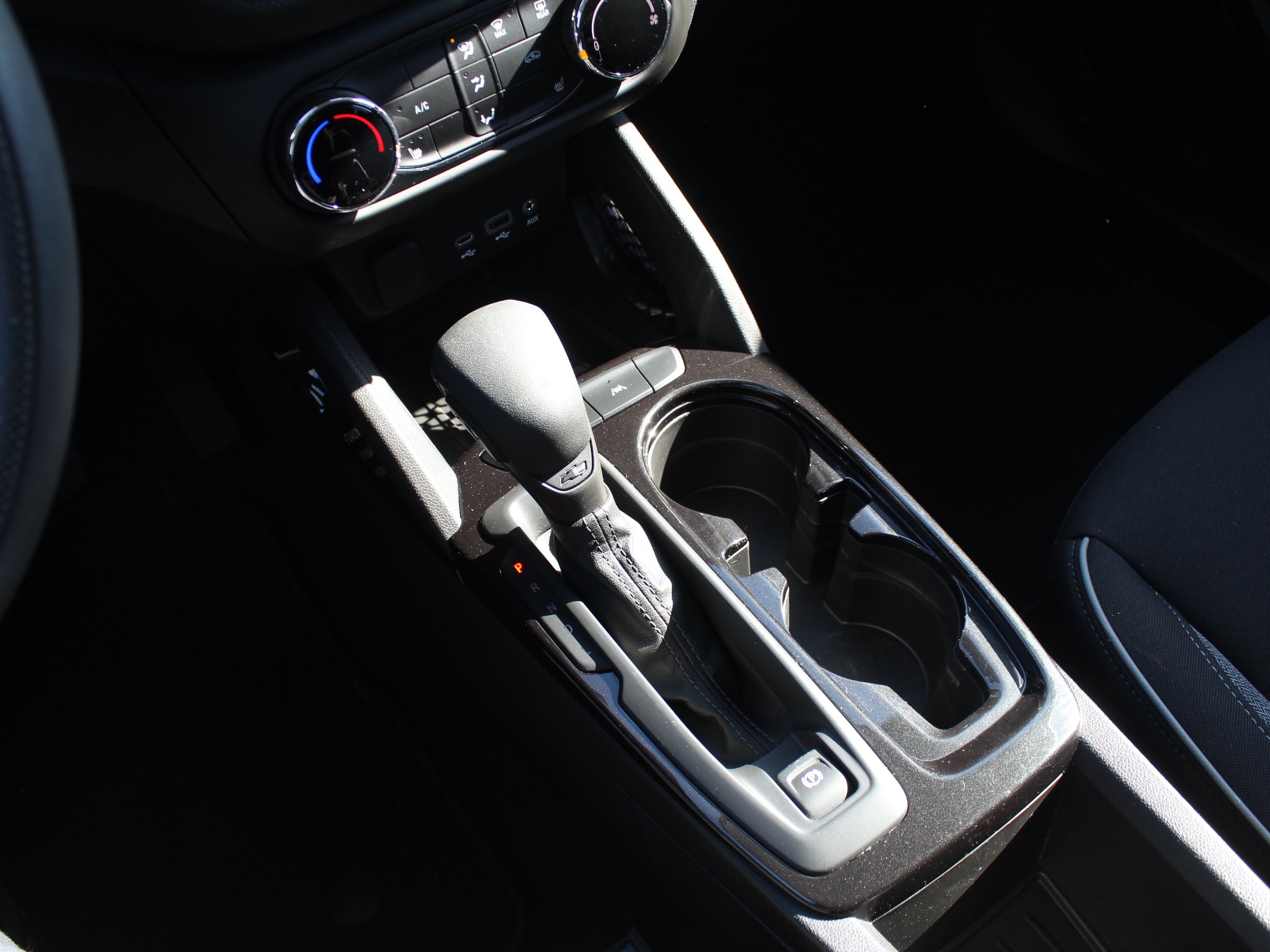 Used 2023 STERLING GRAY METALLIC Chevrolet LT image 19