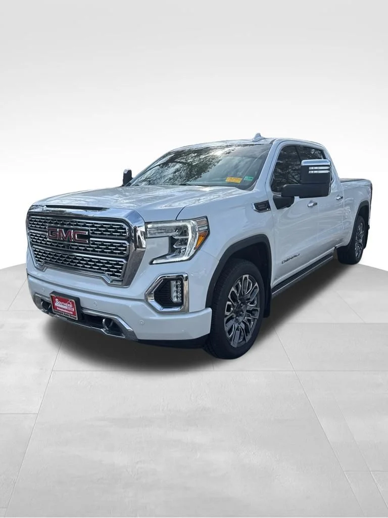 Used 2021 White GMC Denali image 2
