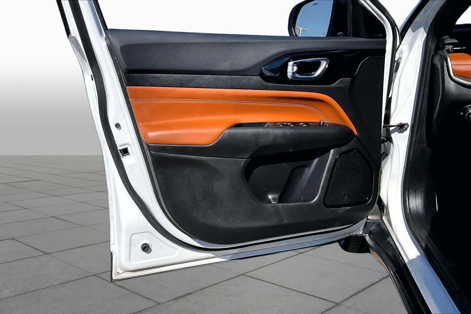 Used 2025 Bright White Clearcoat Jeep Limited image 21