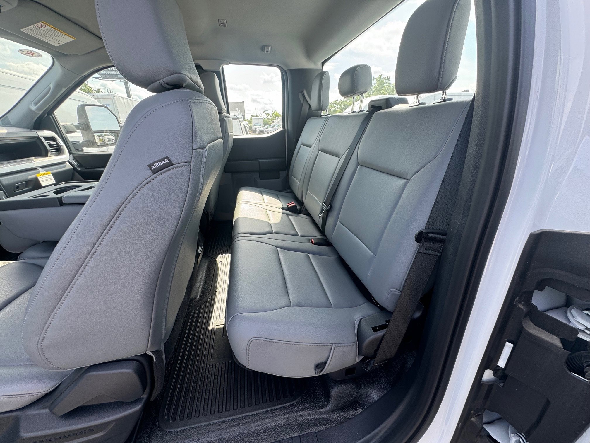 New 2025 Oxford White Ford F-250® XL image 20