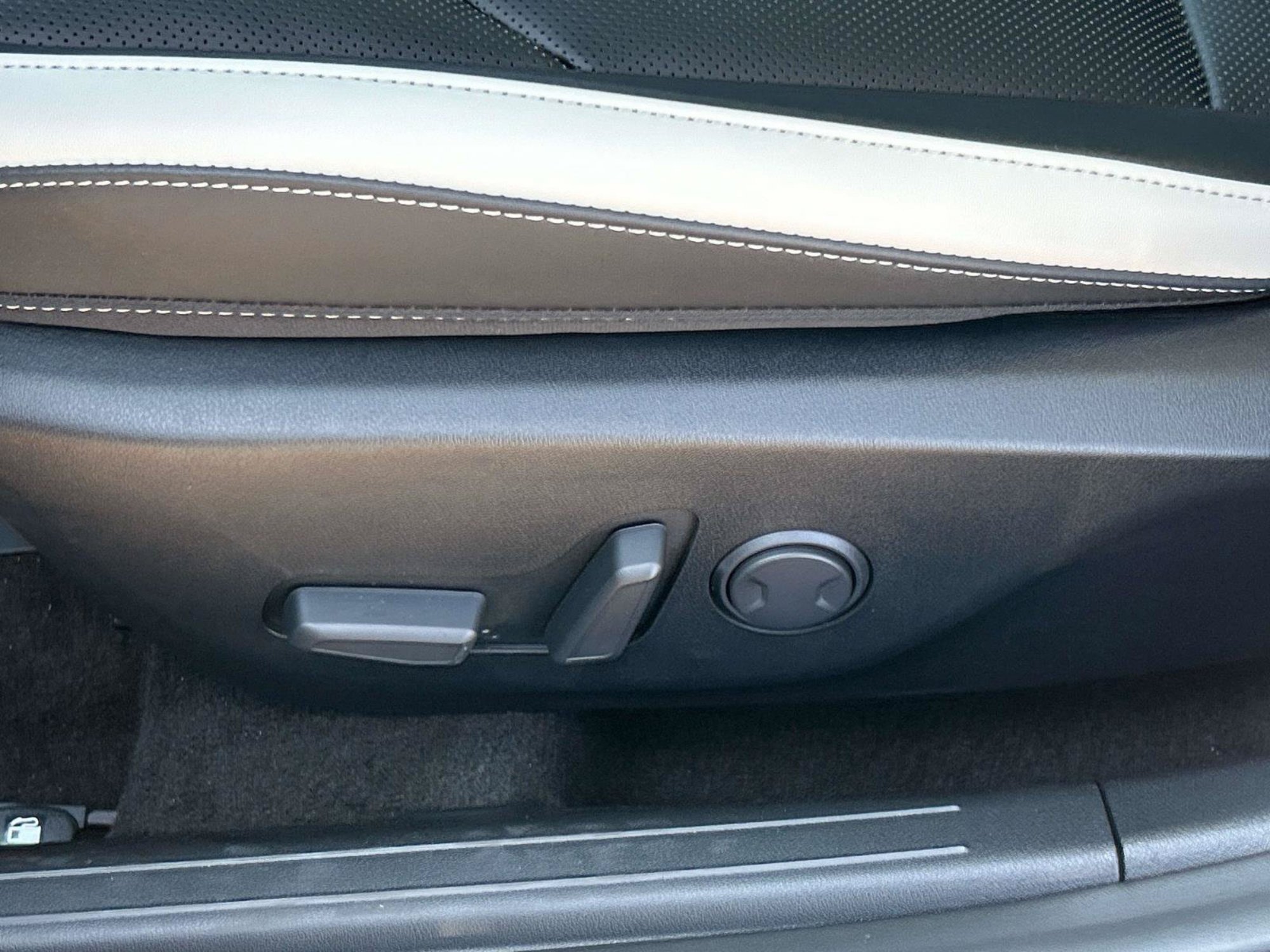 New 2027 Aurora Black Pearl Kia GT-Line image 18