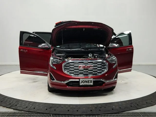 Used 2019 RED QUARTZ TINTCOAT GMC Denali image 11