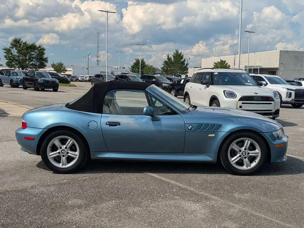 Used 2000 Blue BMW 2.3 image 6