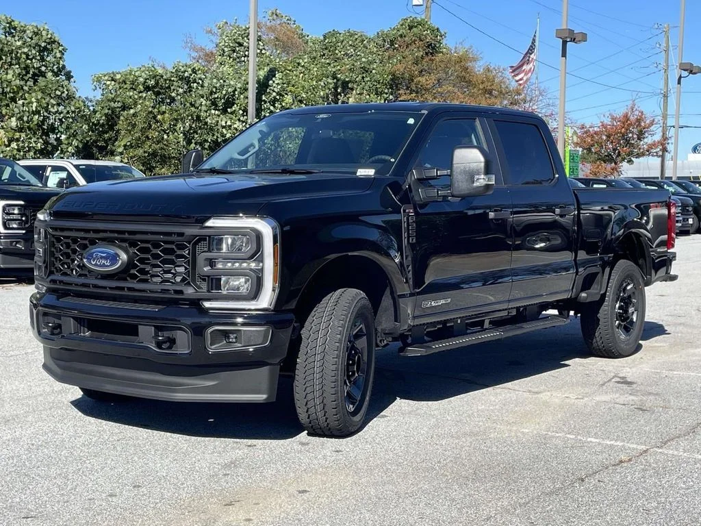 New 2026 Black Ford XL image 24