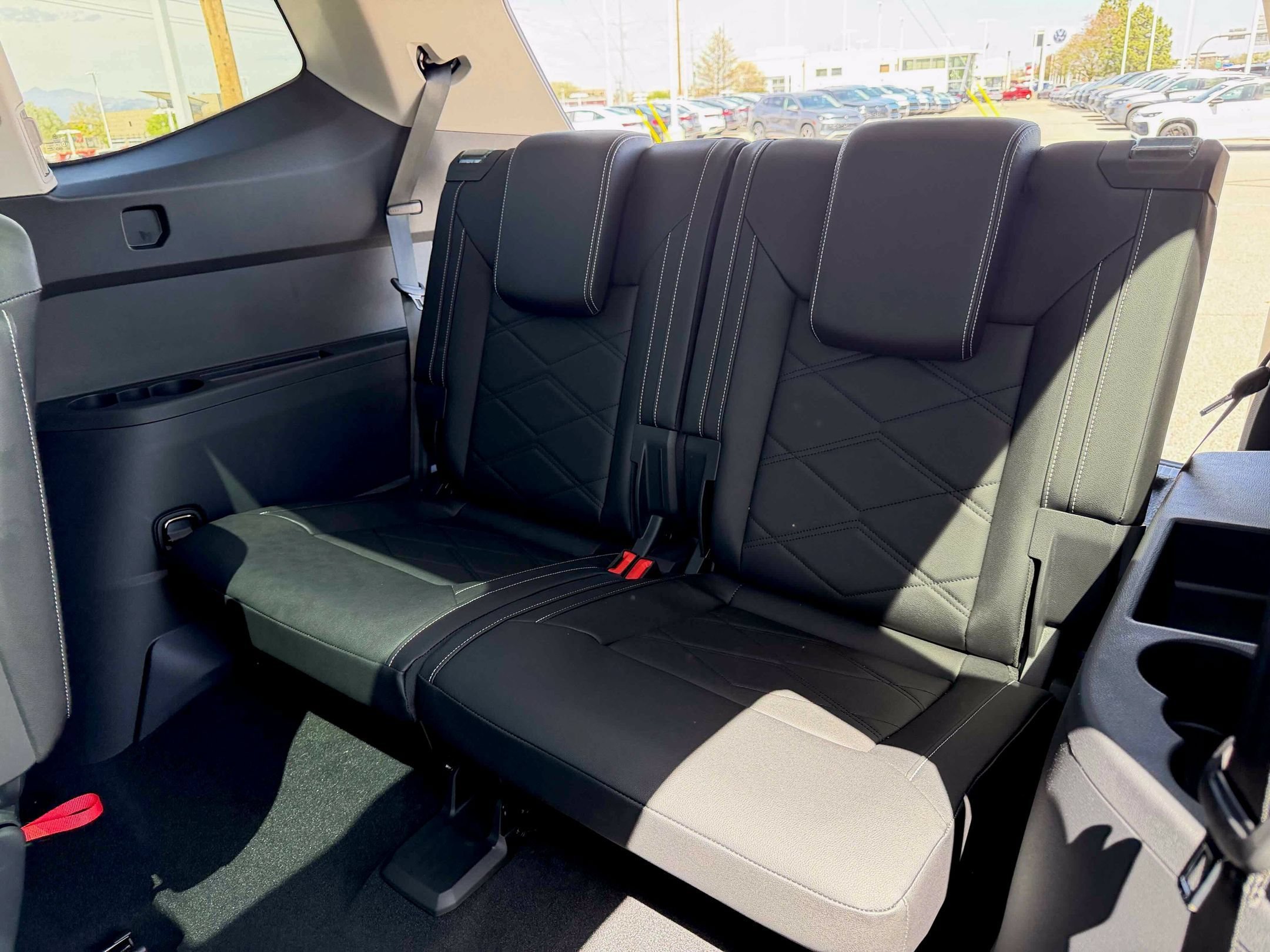 New 2026 Deep Black Volkswagen 2.0T SE w/Technology image 27