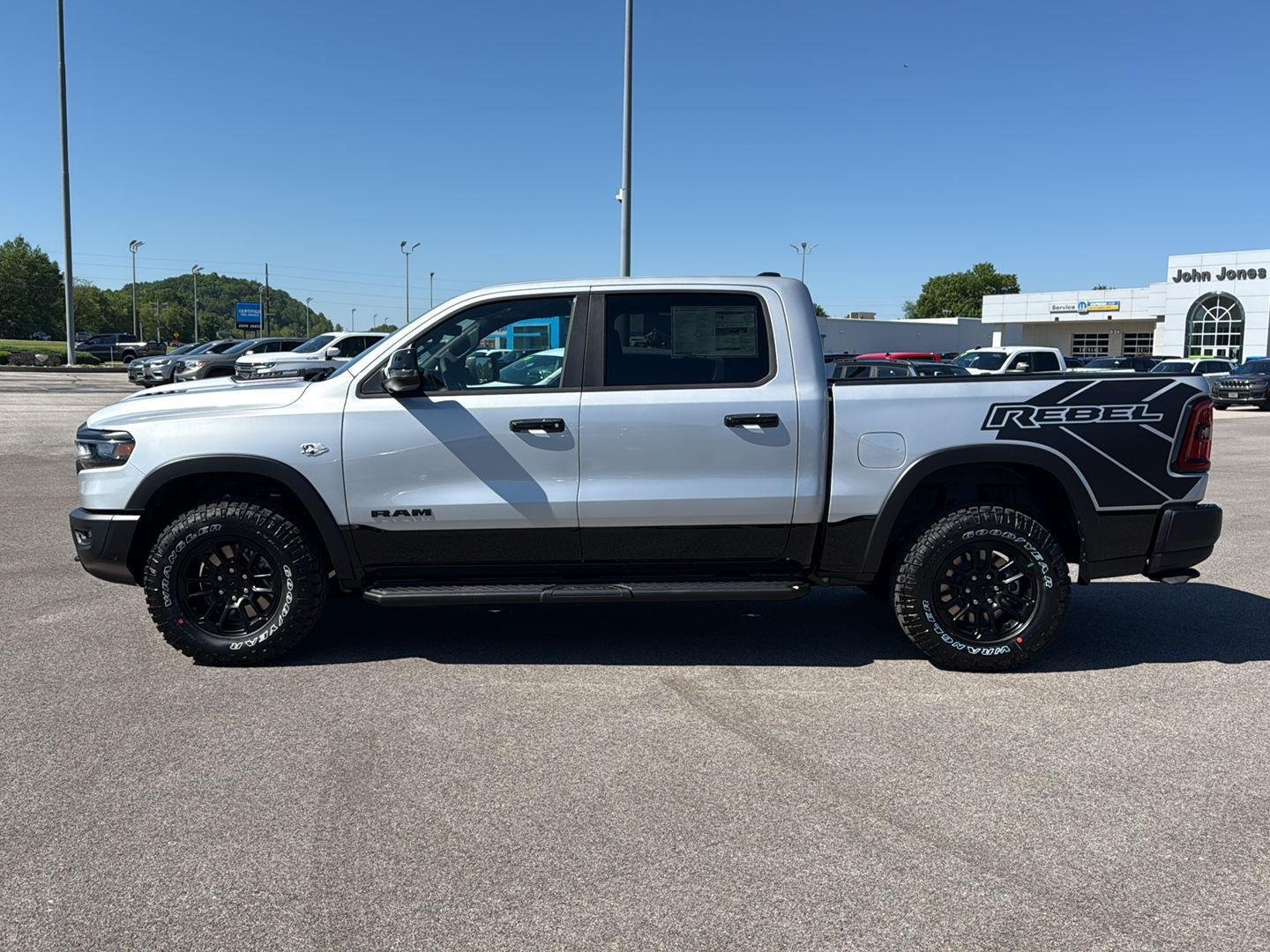 New 2026 Silver Zynith Exterior Paint RAM Rebel image 7