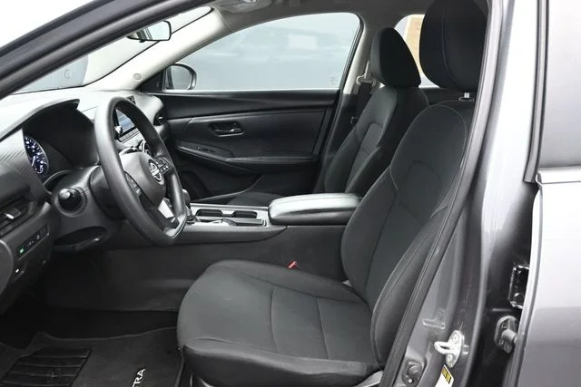 Used 2024 Gray Nissan S image 7