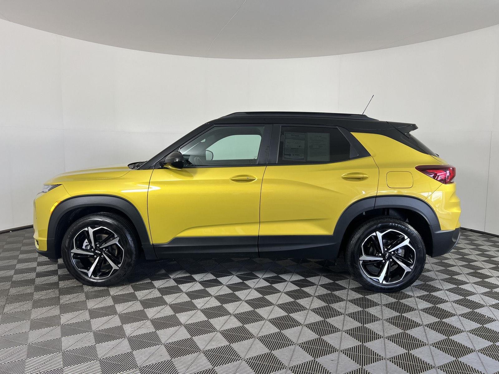 Used 2023 Yellow Metallic Chevrolet RS image 26