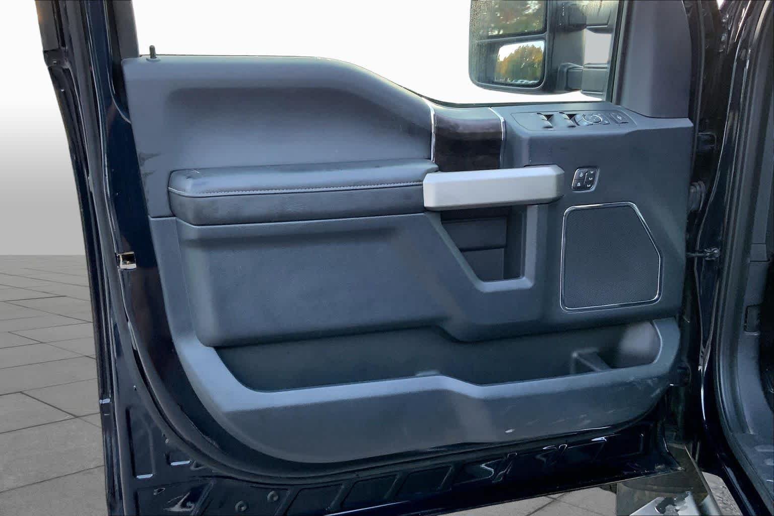 Used 2022 Antimatter Blue Ford LARIAT image 19