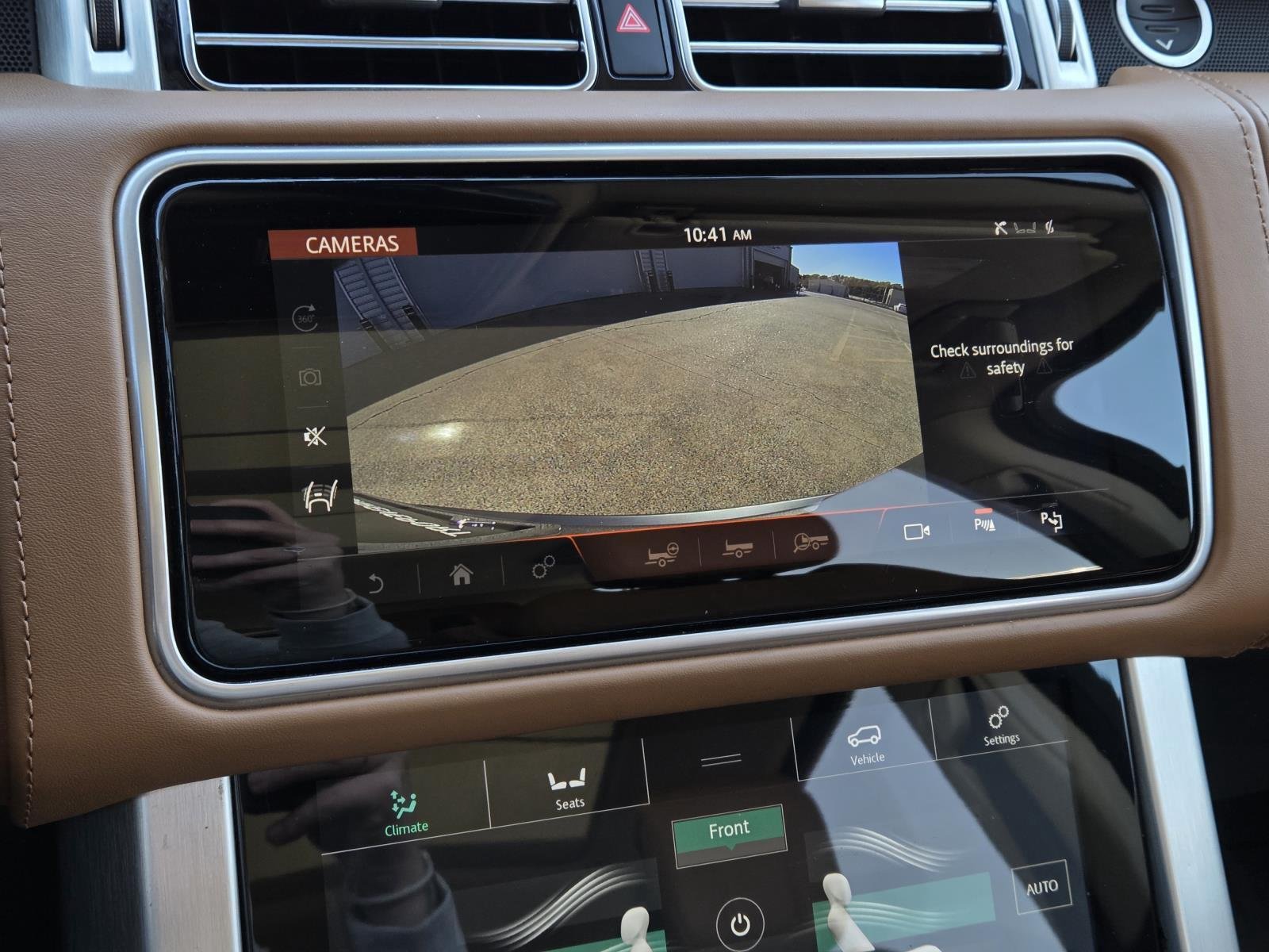 Used 2019 Silicon Silver Premium Metallic Land Rover Autobiography image 26