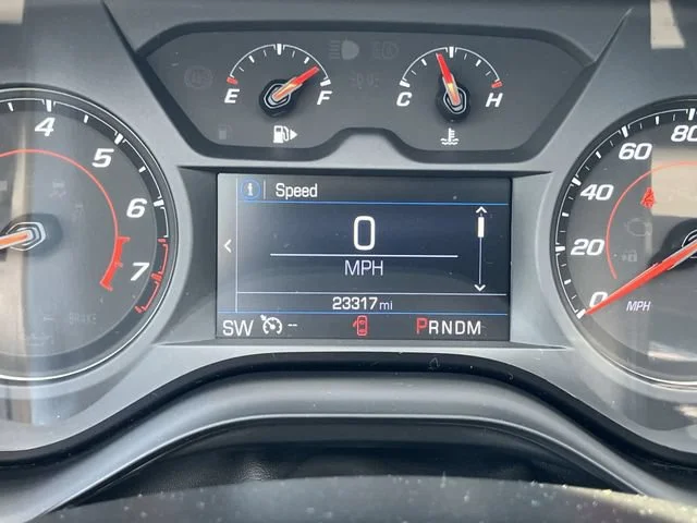 2022 Chevrolet Camaro LT1 - Photo 12