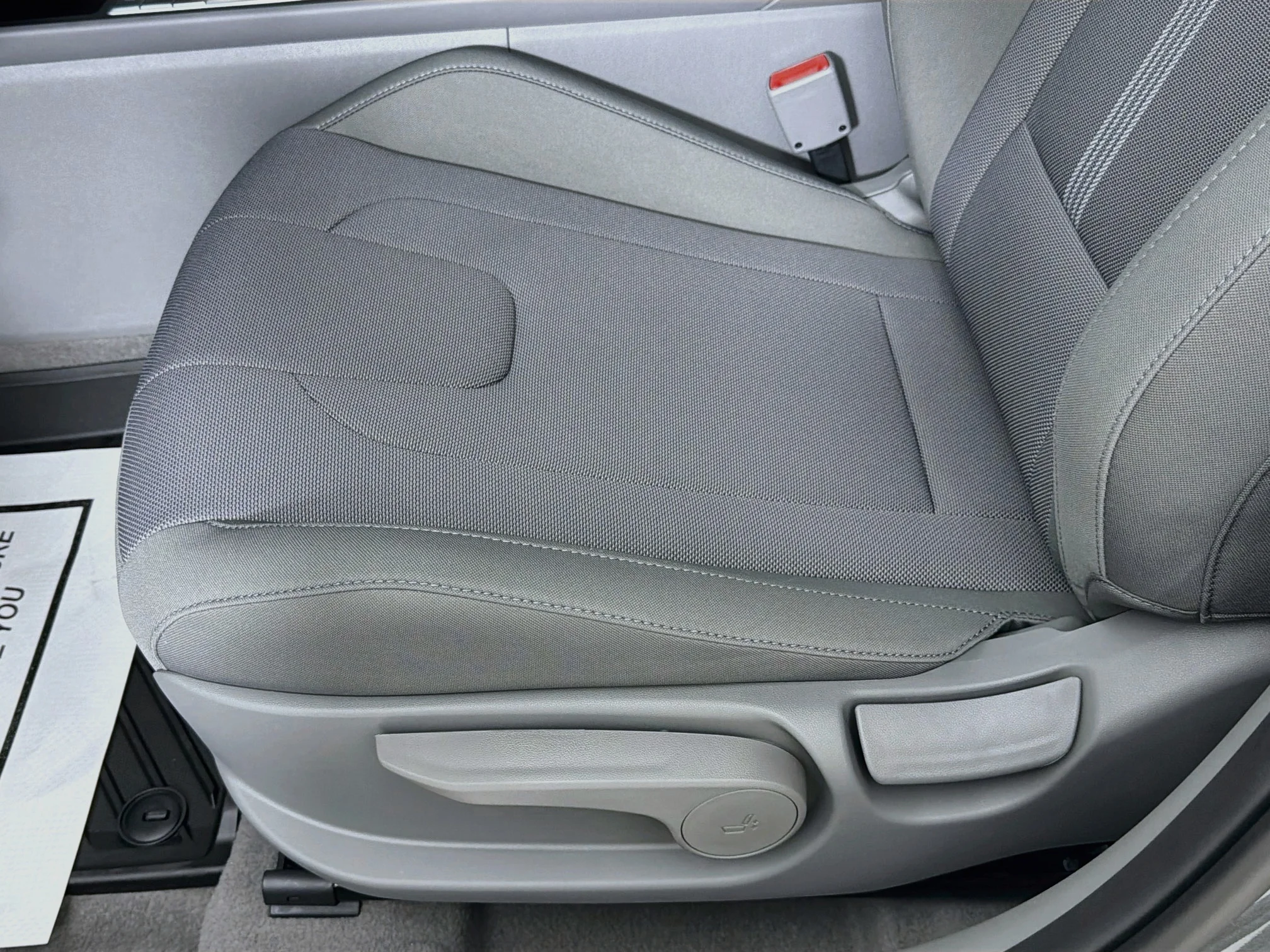 New 2026 Amazon Gray Hyundai SE image 18