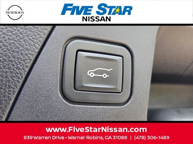 Used 2019 Silver Buick Essence image 13