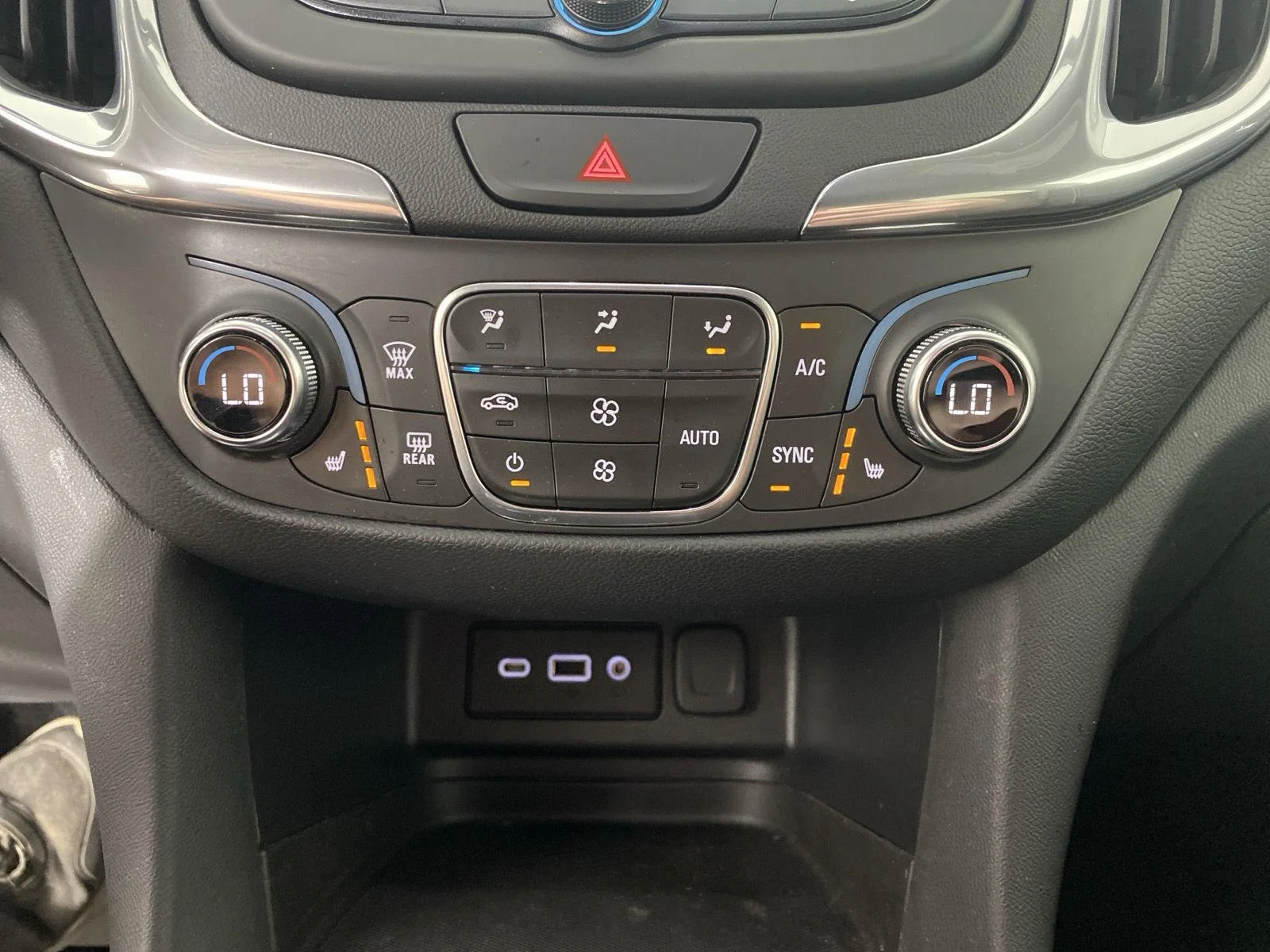 Used 2019 Summit White Chevrolet LT image 26