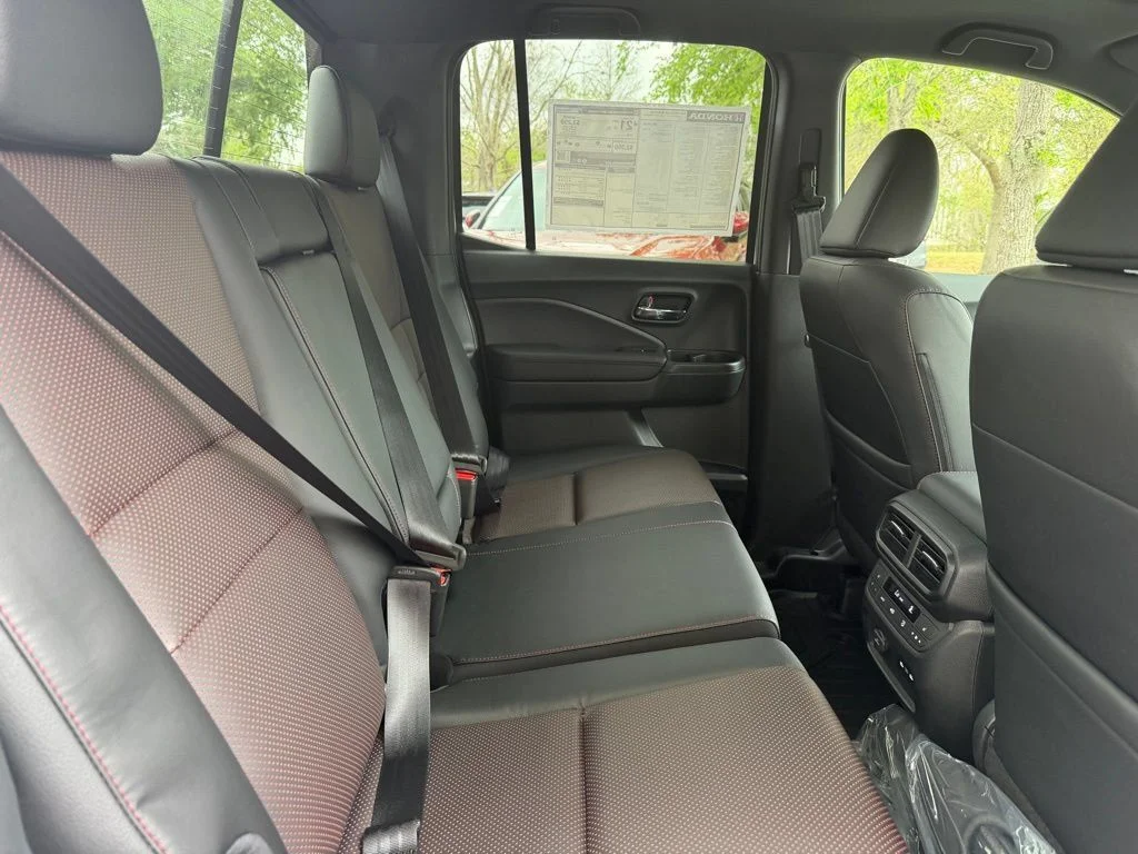 2026 Honda Ridgeline Black Edition - Photo 8