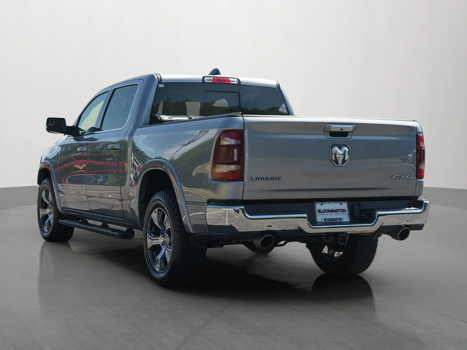 Used 2020 Billet Silver Metallic Clearcoat Ram Laramie image 5