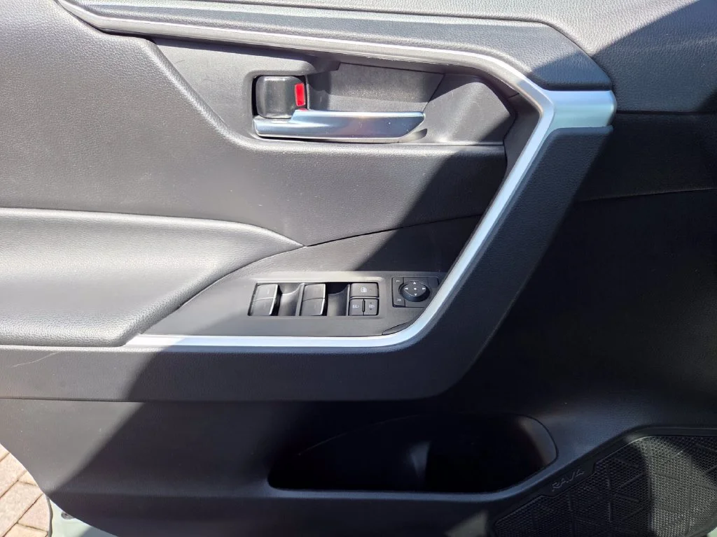 Used 2022 Gray Toyota XLE image 27