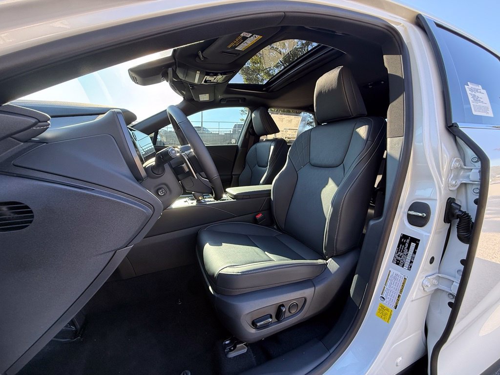New 2026 Eminent White Pearl Lexus  350 PREMIUM  image 5