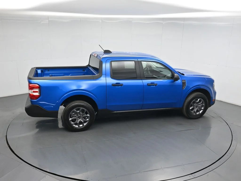 Certified Used 2026 Blue Ford XLT image 38