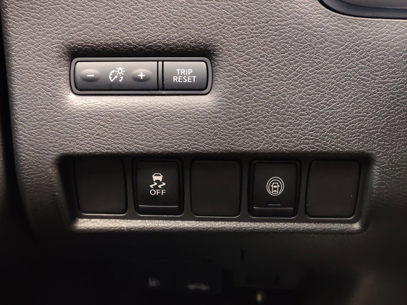 Certified Used 2024 Super Black Nissan SV image 27