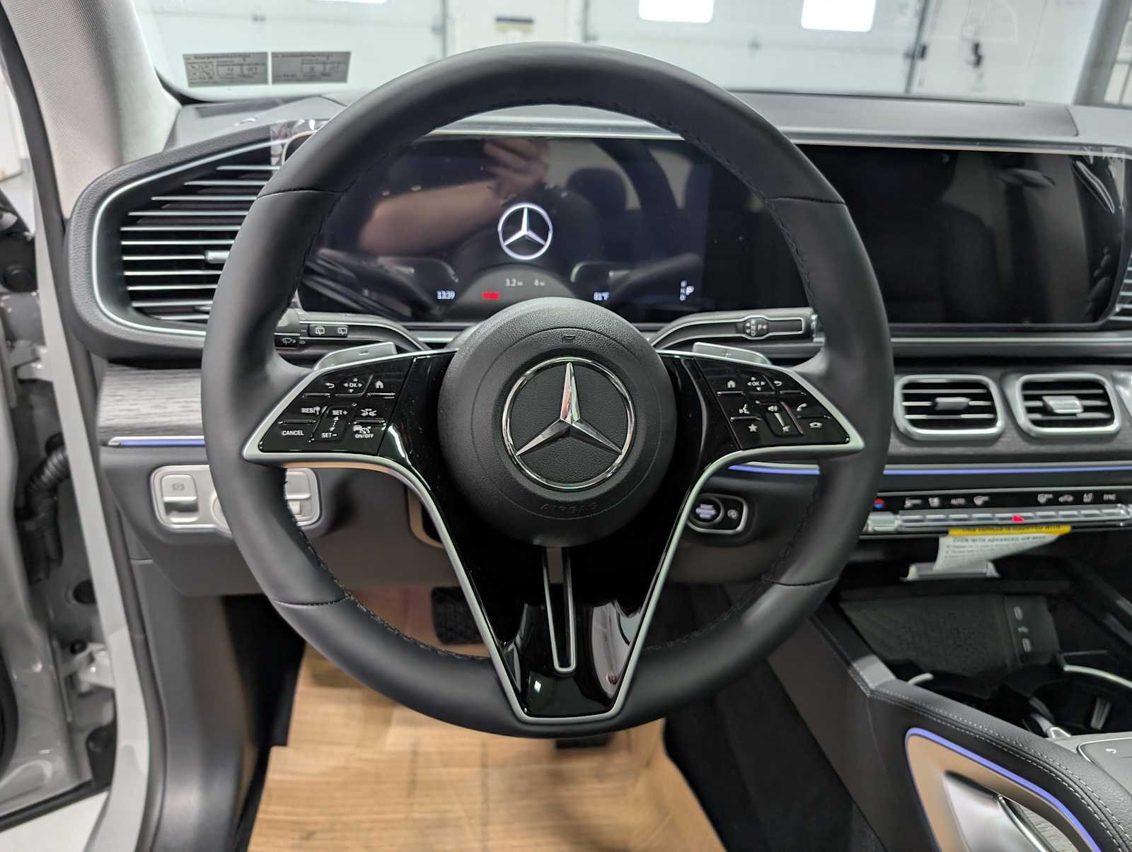 New 2026 MANUFAKTUR Alpine Grey Mercedes-Benz GLE 350 image 32
