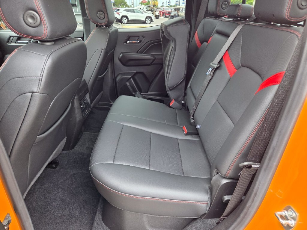 2025 Chevrolet Colorado Z71 - Photo 8
