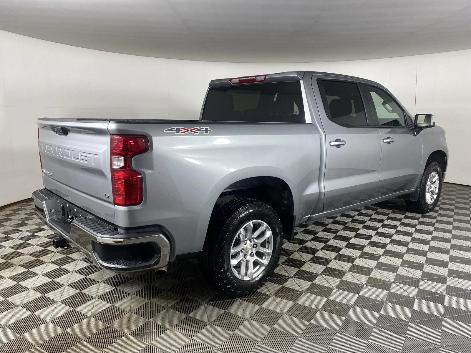 Used 2026 Sterling Gray Metallic Chevrolet LT image 7