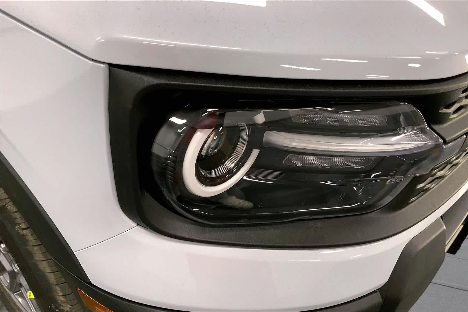 New 2026 Space White Metallic Ford Big Bend® image 13