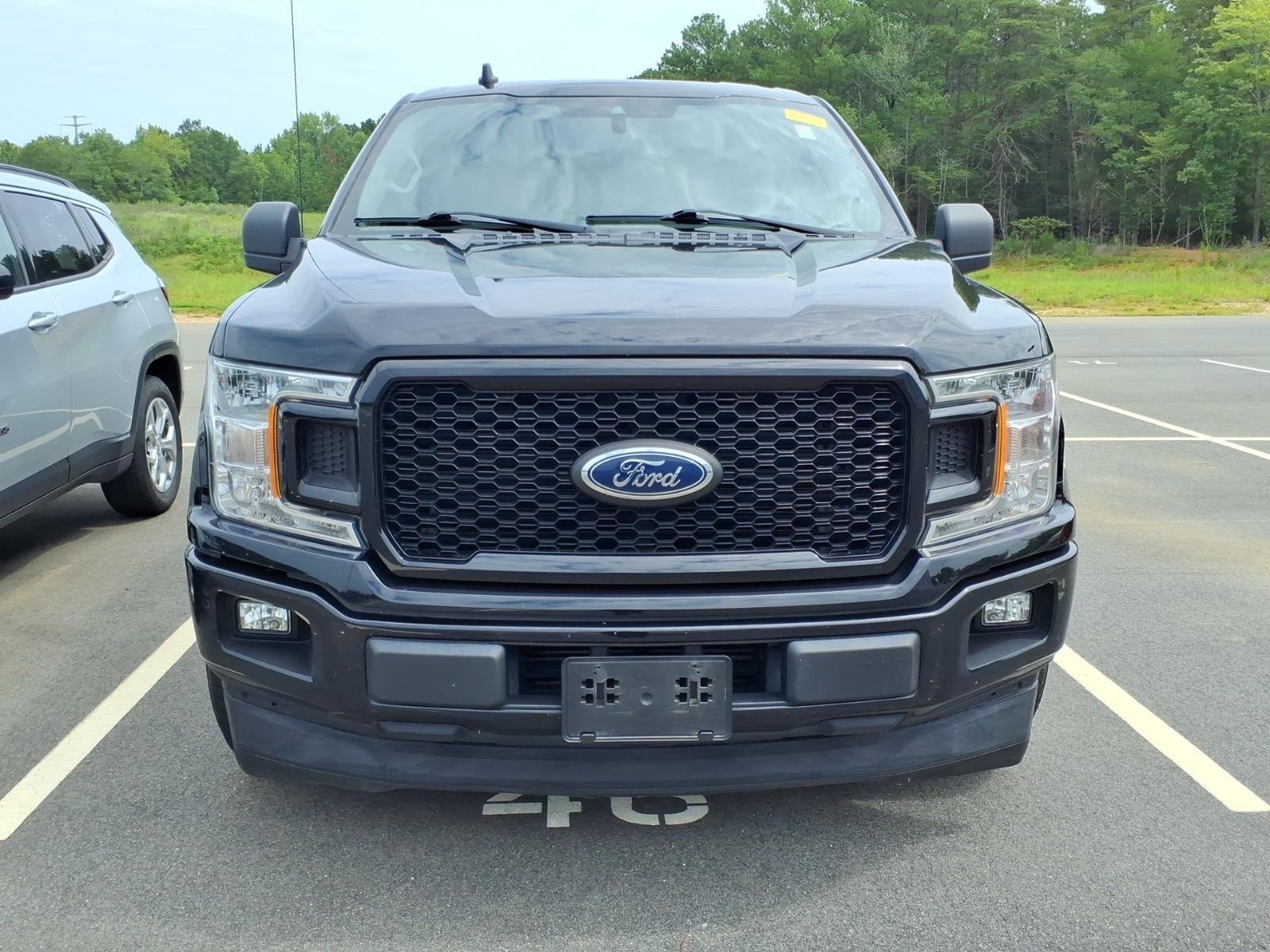 Used 2020 Agate Black Metallic Ford XL image 4