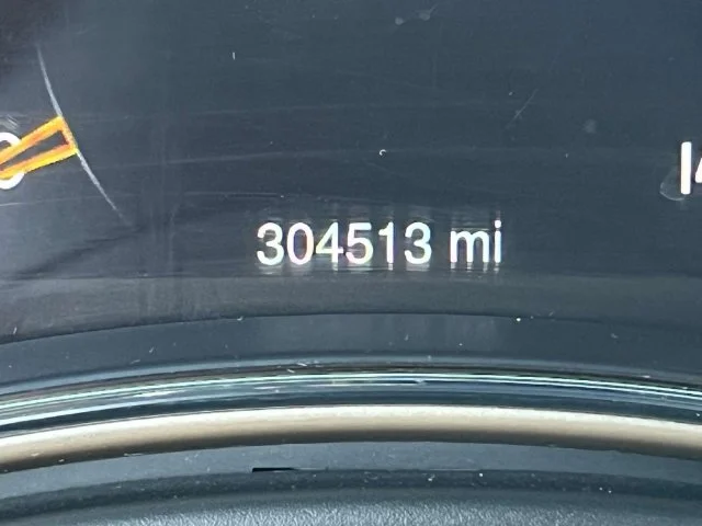 Used 2014 Granite Crystal Clearcoat Metallic Jeep Laredo image 22