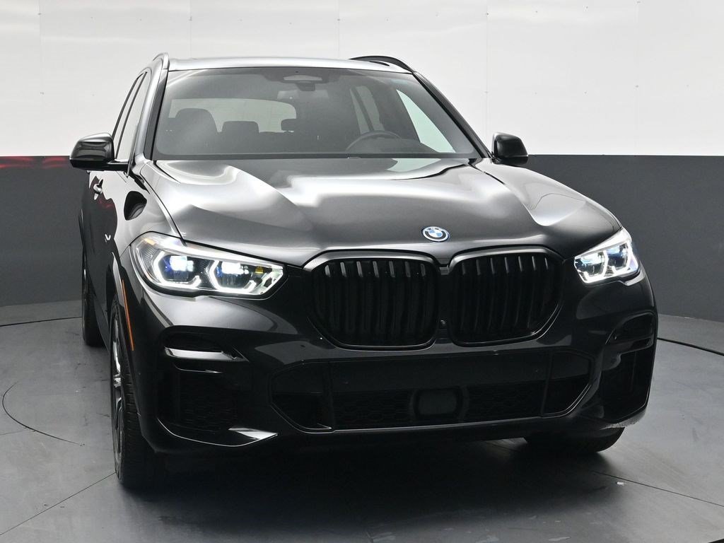 Used 2022 Black Sapphire Metallic BMW xDrive45e image 9