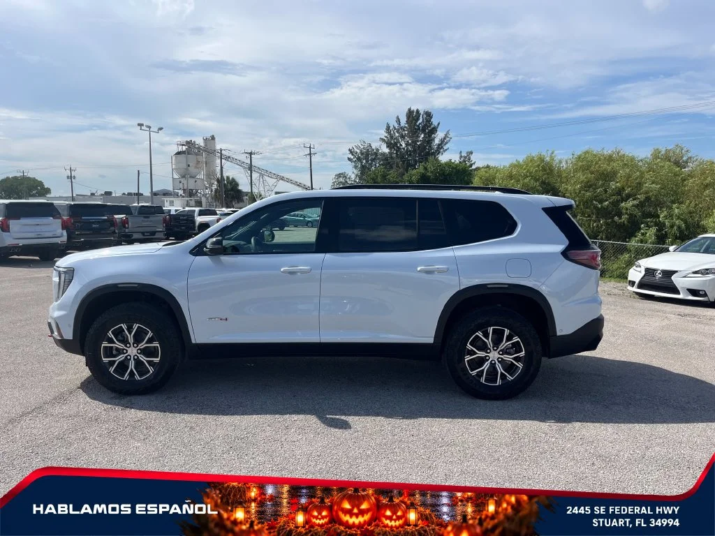 New 2026 Glacier White Tricoat GMC AT4 image 8