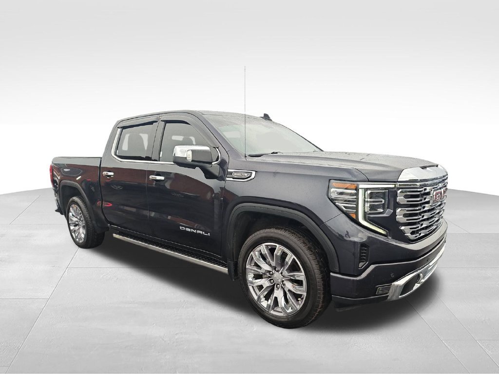 Used 2022 Silver GMC Denali image 7