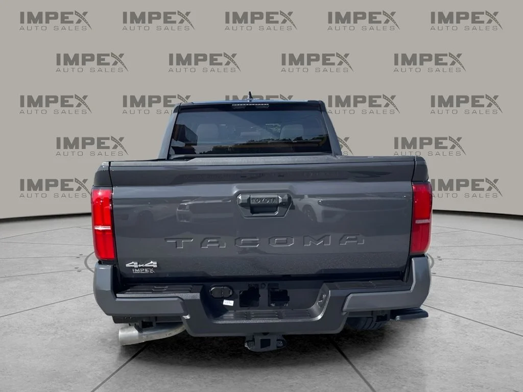Used 2026  Toyota SR5 image 4