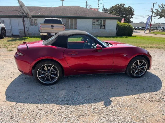 Used 2022 Red Mazda Grand Touring image 16