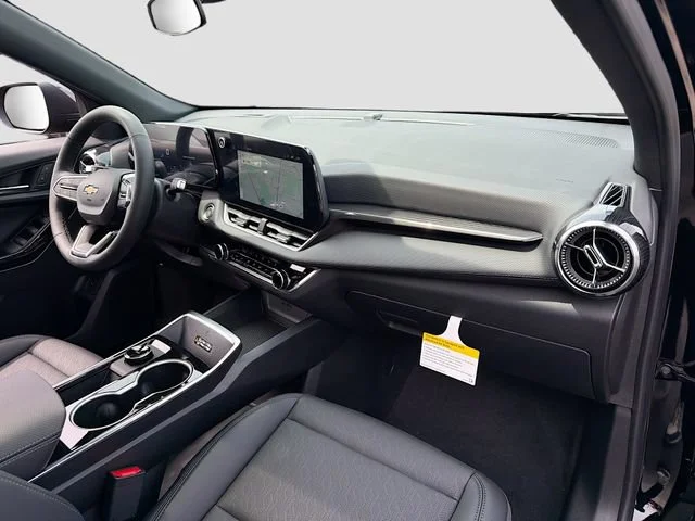 2027 Chevrolet Equinox LT - Photo 34