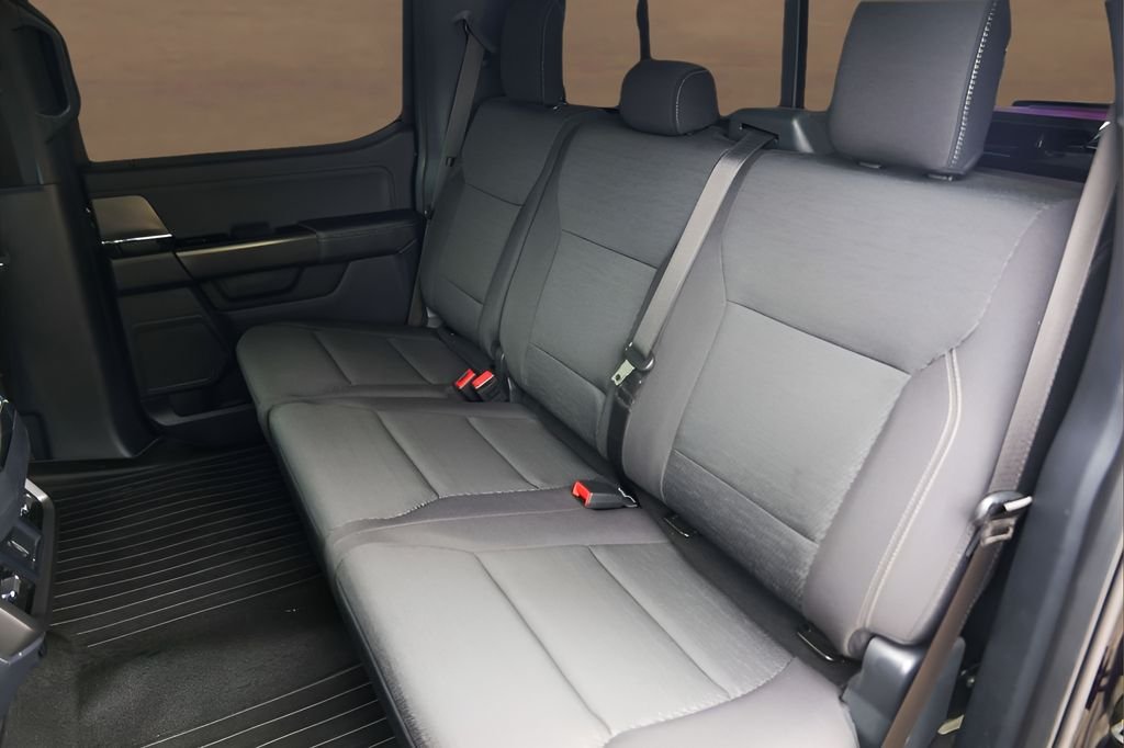 Used 2024 Black Ford XLT image 25