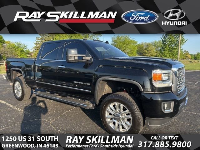 2018 GMC Sierra 4WD Crew Cab Standard Box Denali's photo