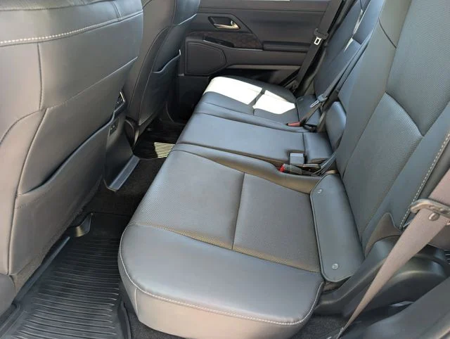 Used 2024 White Pearl Lexus 550 Premium+ image 10