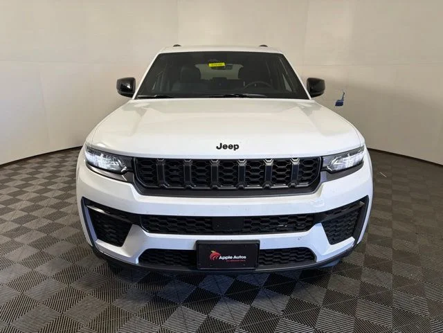 New 2026 White Jeep Altitude image 2