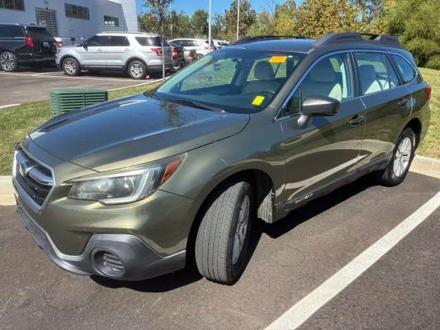 Used 2018 Green Subaru 2.5i image 3