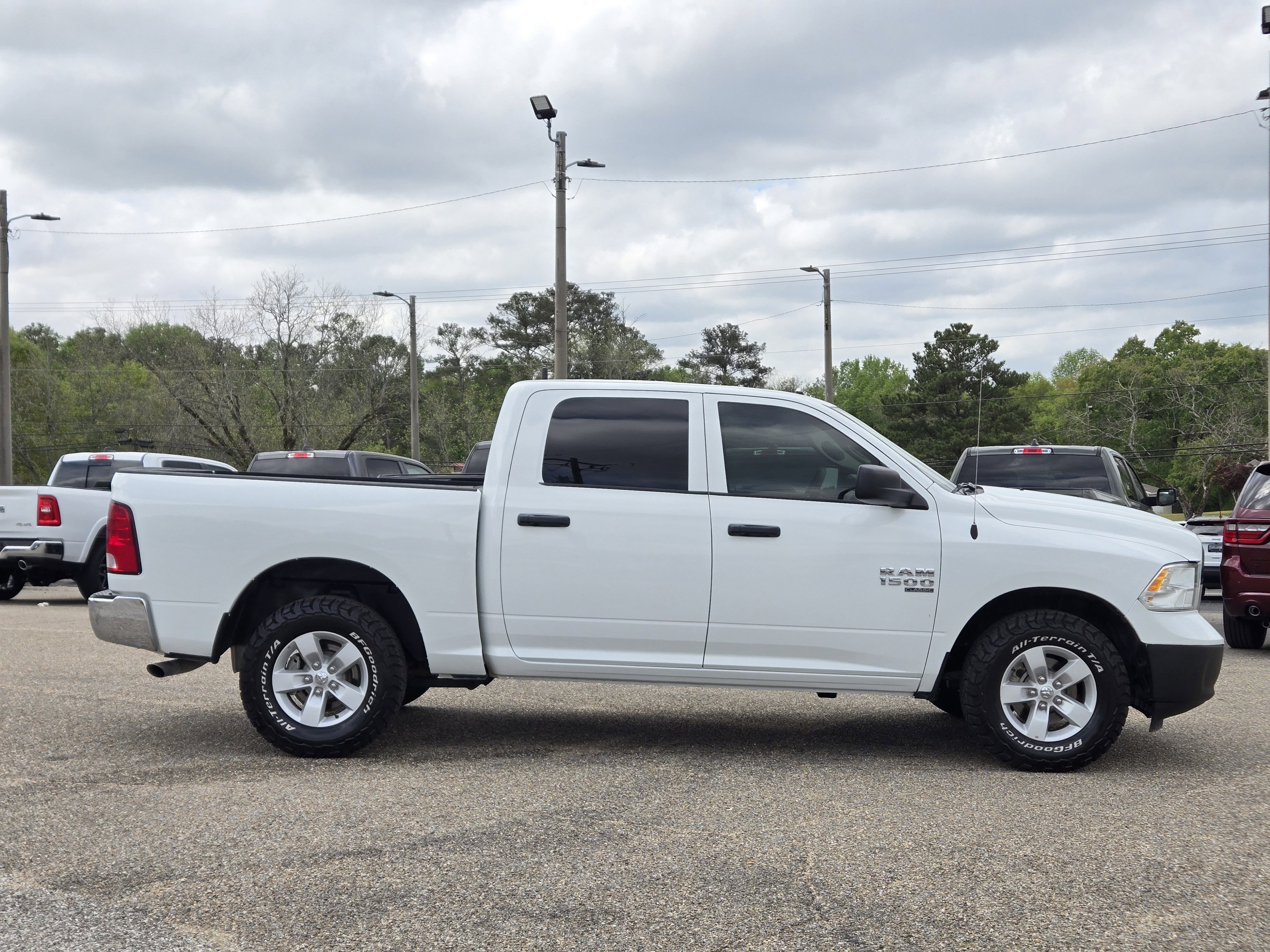 2023 RAM Ram 1500 Classic SLT - Photo 6