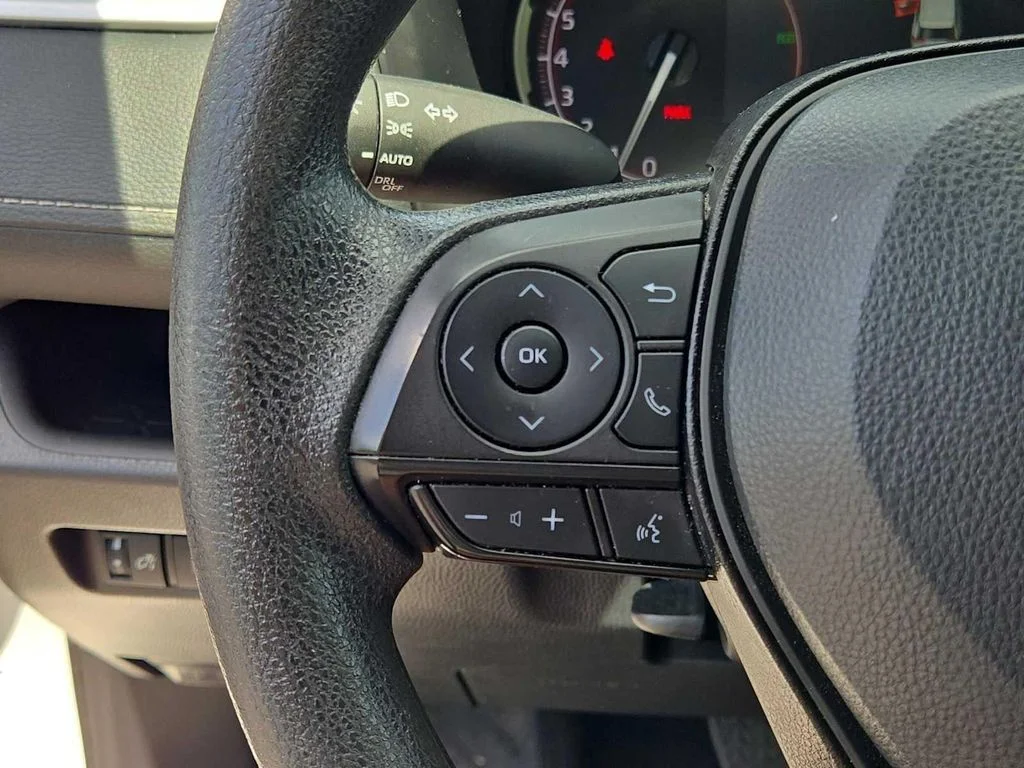 Used 2024 White Toyota XLE image 22