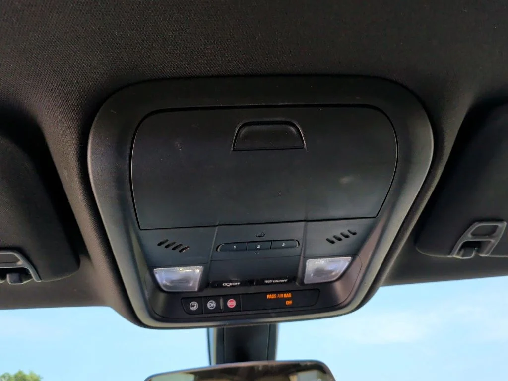 Used 2019 White Cadillac Base image 22