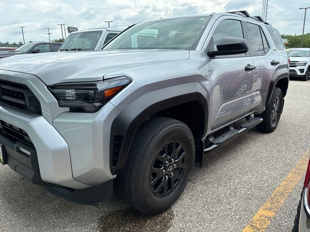 Certified Used 2026  Toyota SR5 image 2